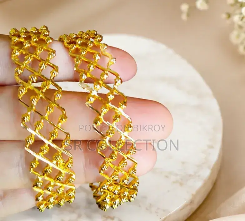 Gold Copy Bangle
