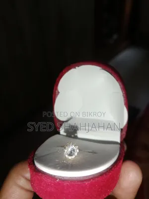 Zircon Stone Gold Plated Nospin
