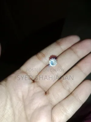 Zircon Stone Gold Plated Nospin