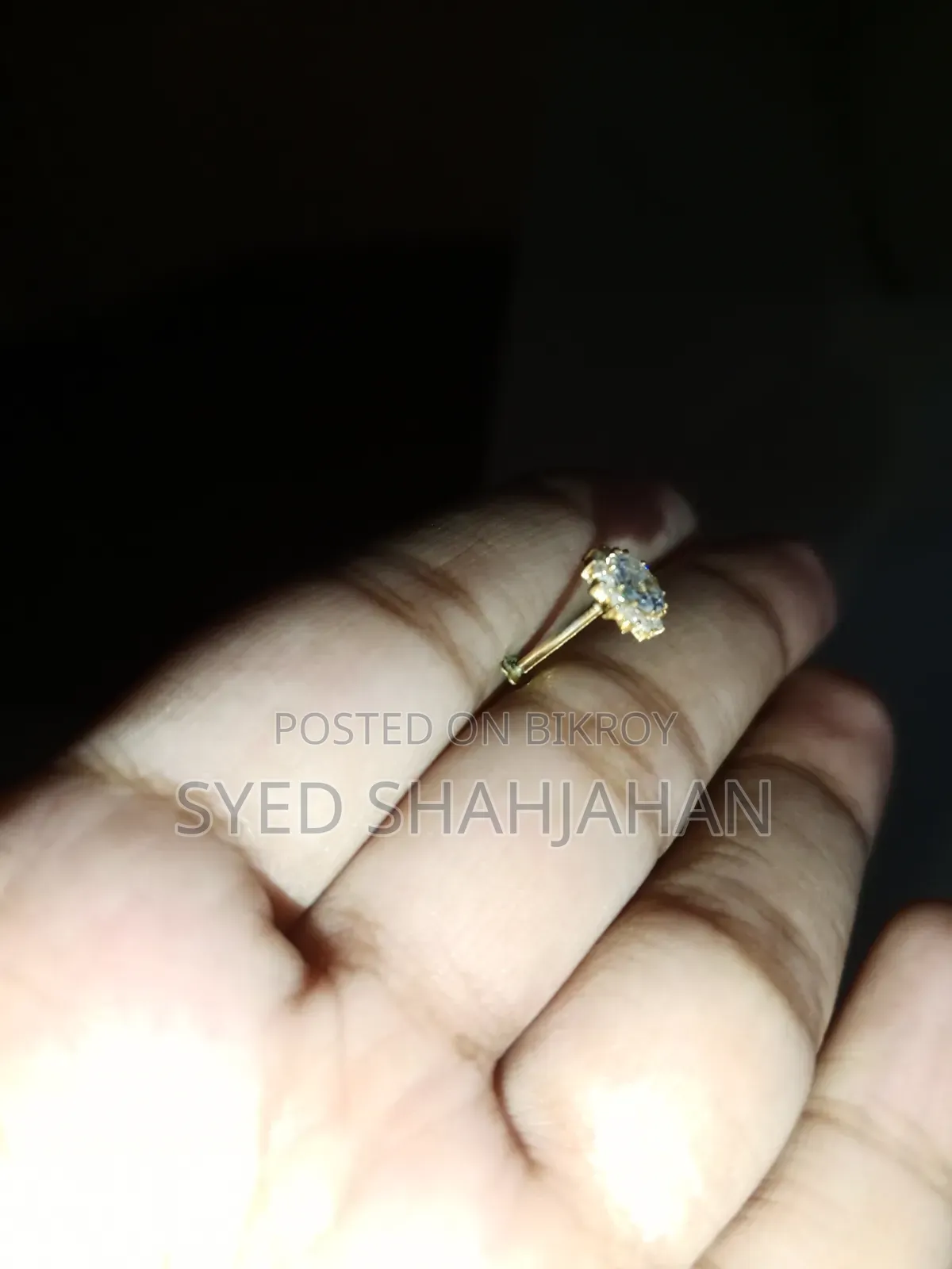 Zircon Stone Gold Plated Nospin