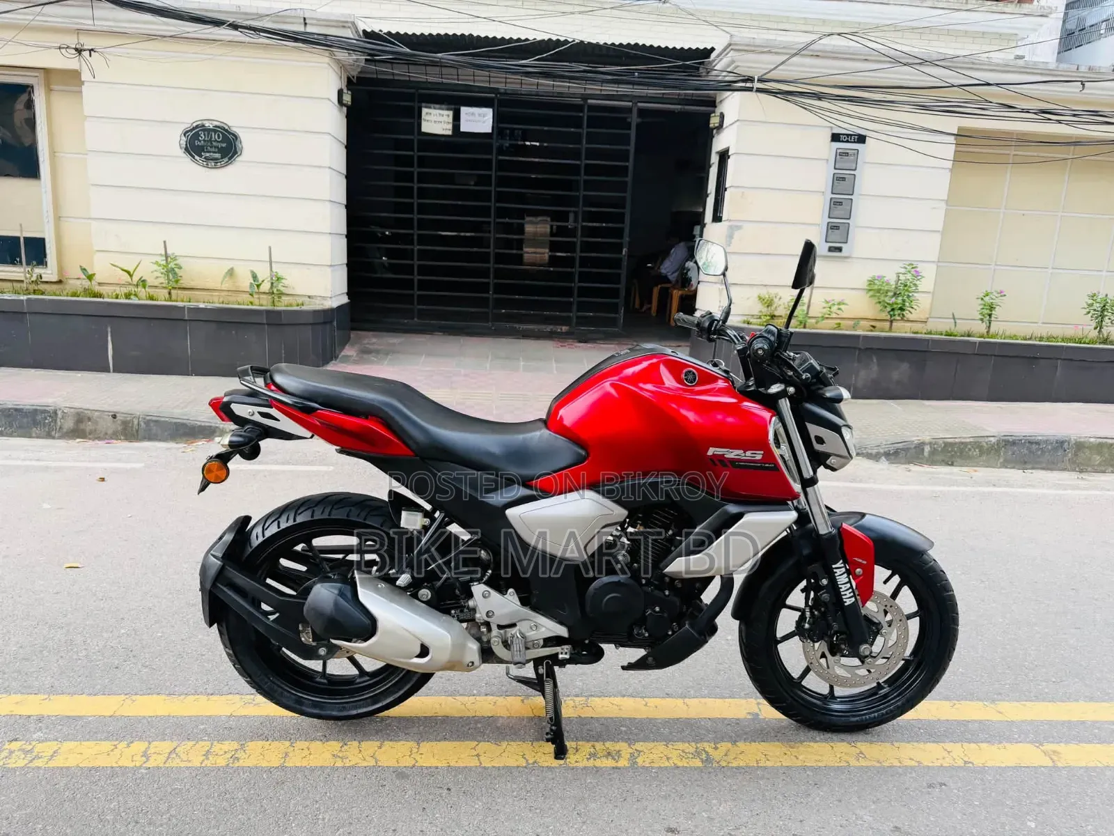 Yamaha FZS V3 2022 Red
