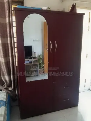 ওয়ারড্রোব (আলমিরা)