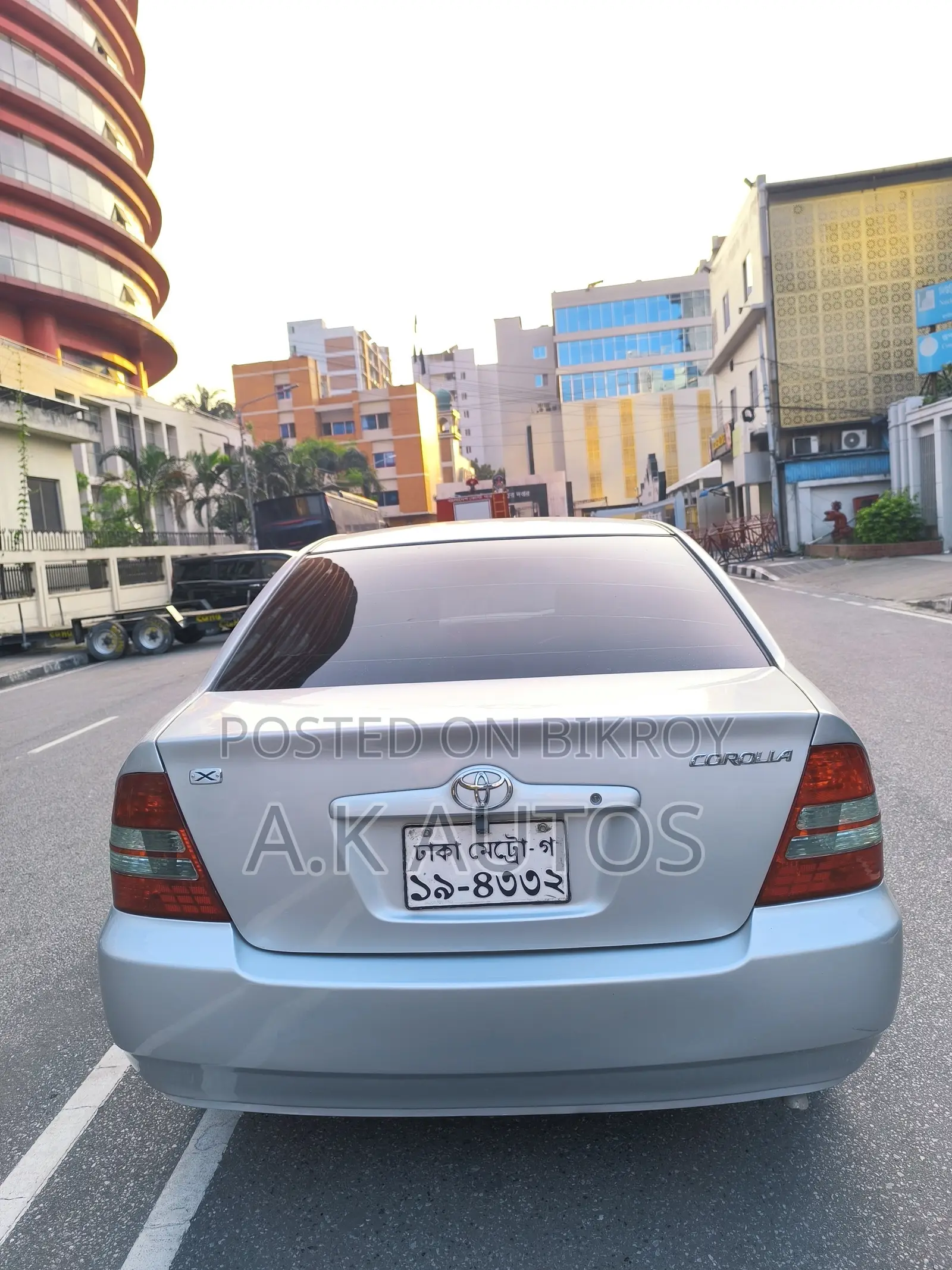 টয়োটা করোল্লা ২০০২ সিলভার