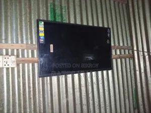 32" Smart TV ( Android, 4k & 8k Supported)