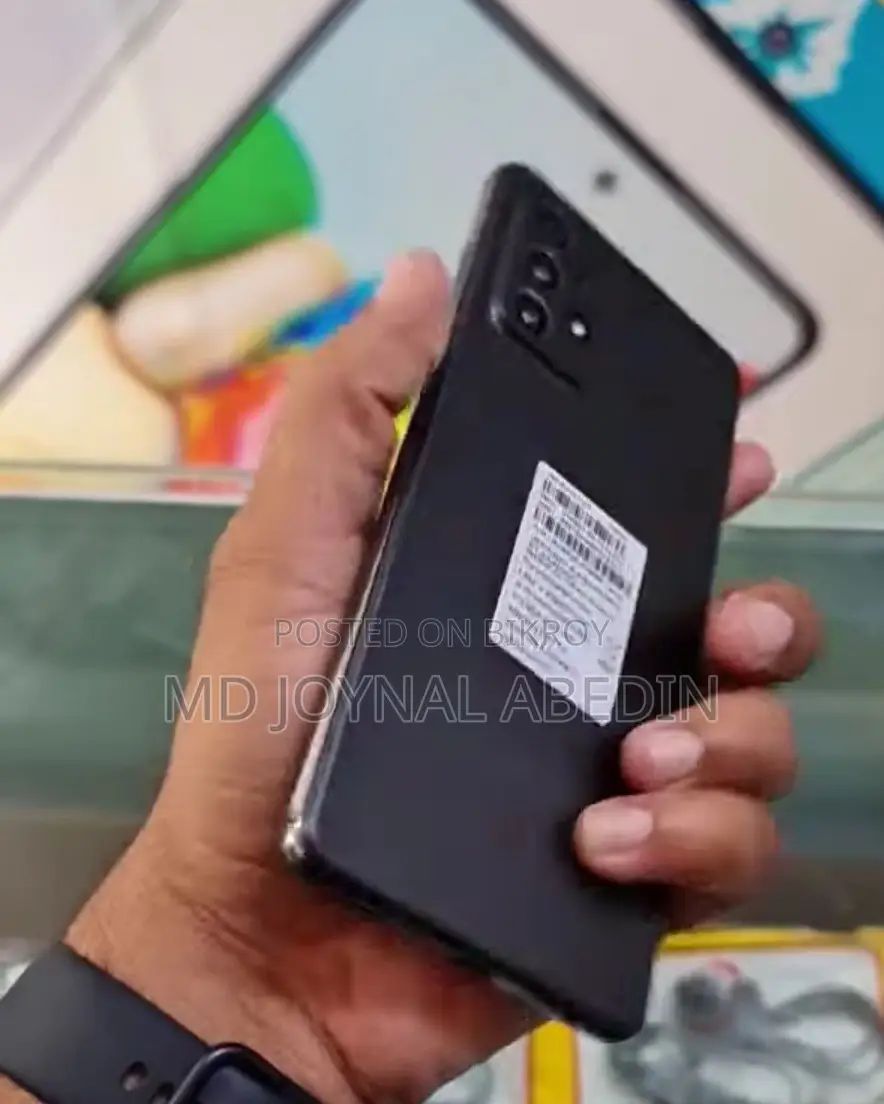 স্যামসাং গ্যালাক্সি এ৭২ ২৫৬ জিবি কালো