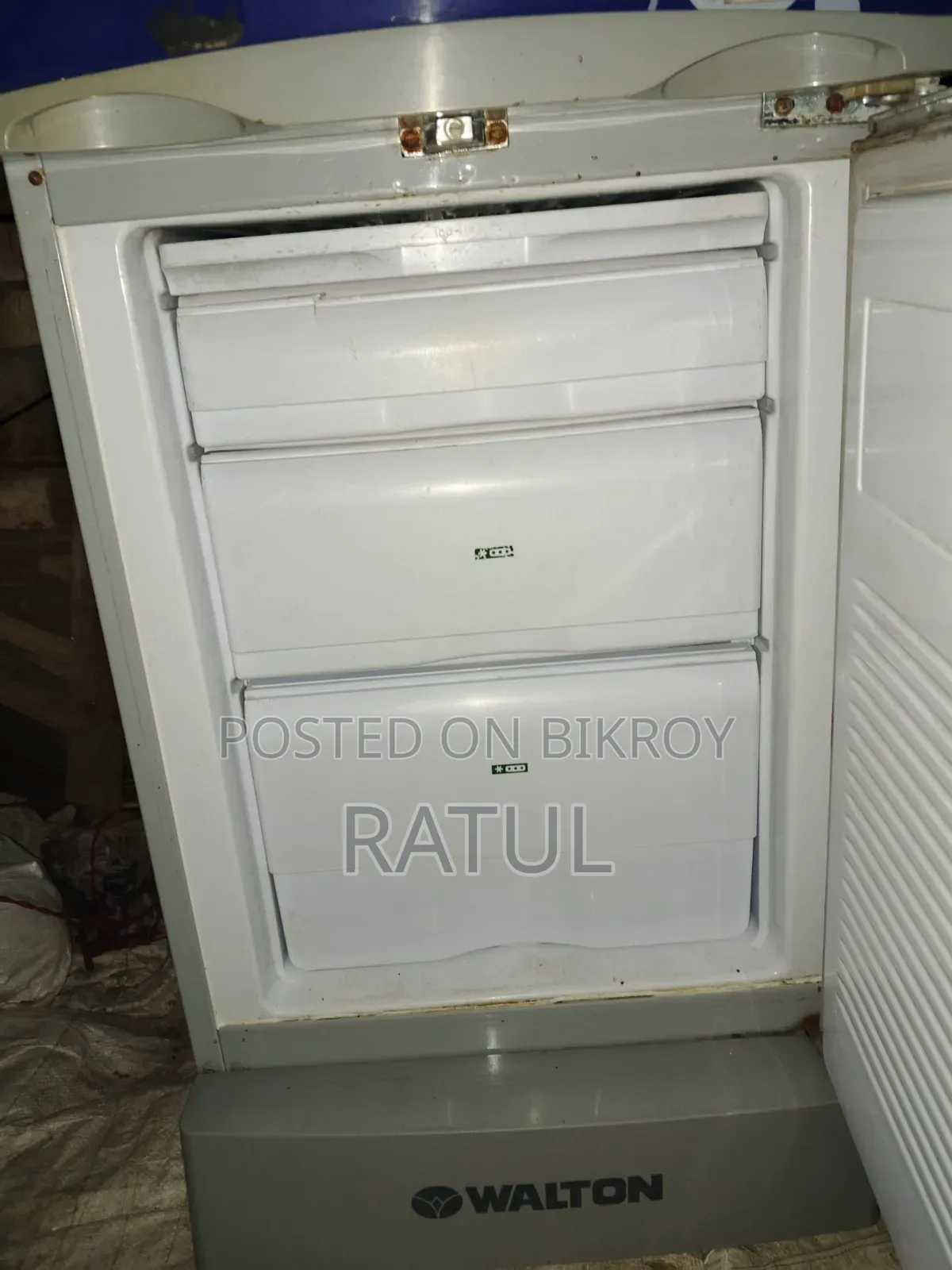 Refrigerator