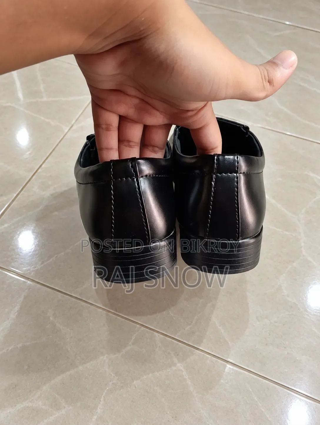 পুরুষদের কালো চামড়ার ফরমাল জুতো