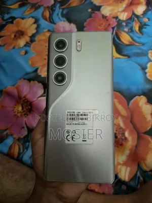 Tecno Spark 40 Pro 256 GB Silver
