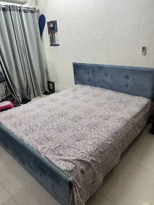 কিং সাইজ বেড