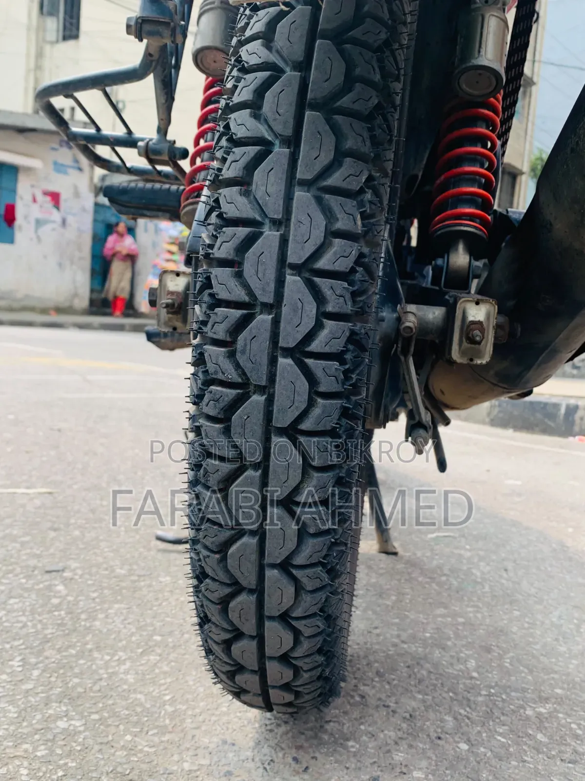 হিরো হাংক ২০১৪ লাল