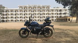 Suzuki Gixxer 2025 Gray