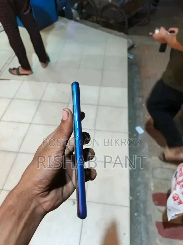 রিয়েলমি সি১২ ৩২ জিবি ব্লু