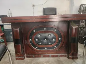 অফিসিয়াল চেয়ার টেবিল মোট ৪ পিস