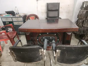 অফিসিয়াল চেয়ার টেবিল মোট ৪ পিস