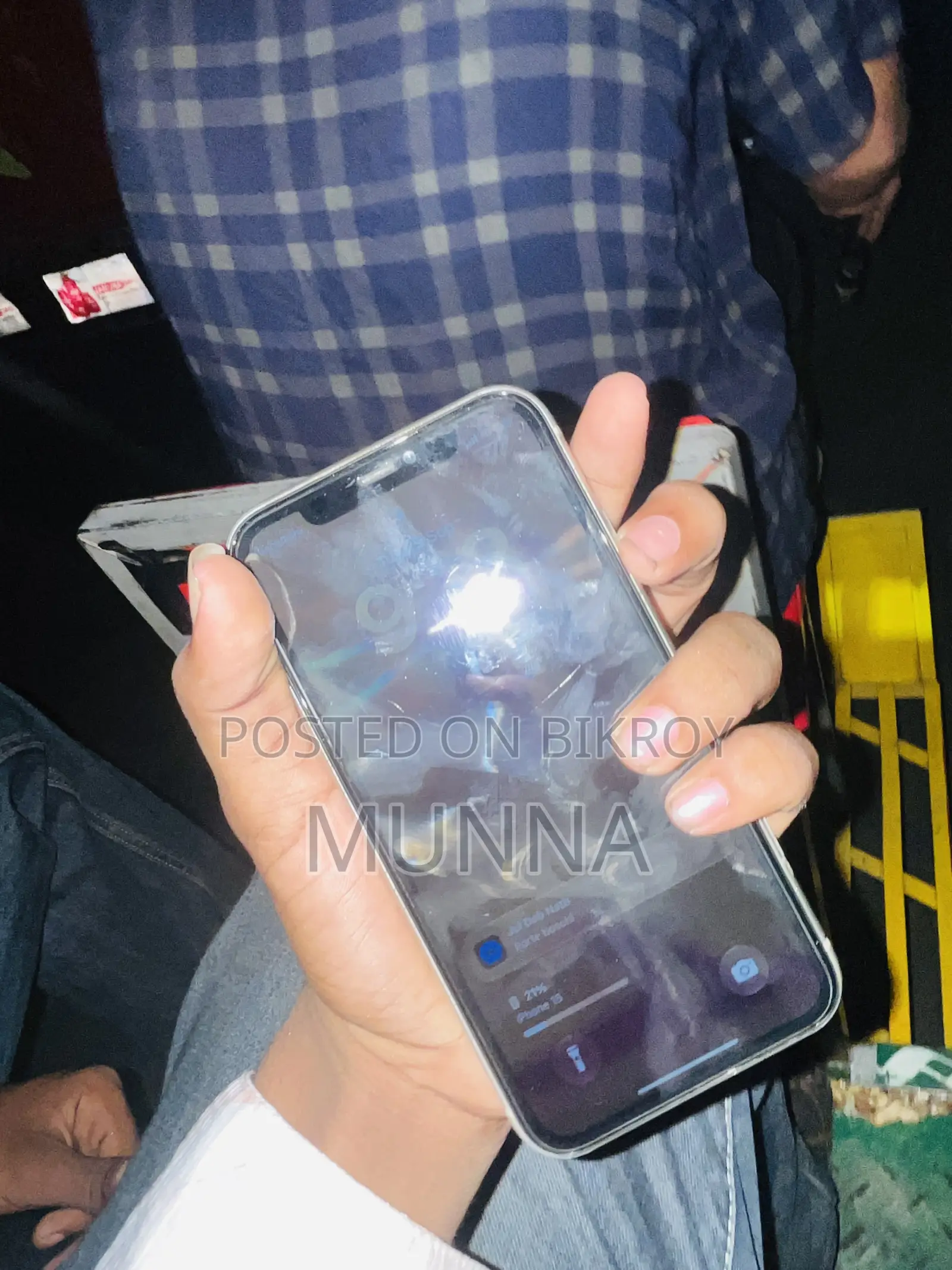 Apple iPhone 11 64 GB Yellow
