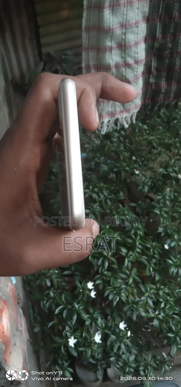 অ্যাপল আইফোন ৭ প্লাস ১২৮ জিবি গোল্ড