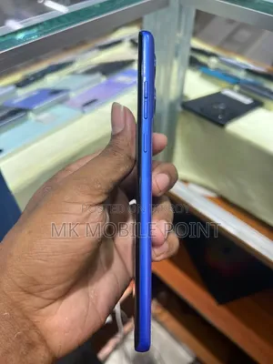 মোটরসাইকেল মোটো জি৮৫ ১২৮ জিবি নীল