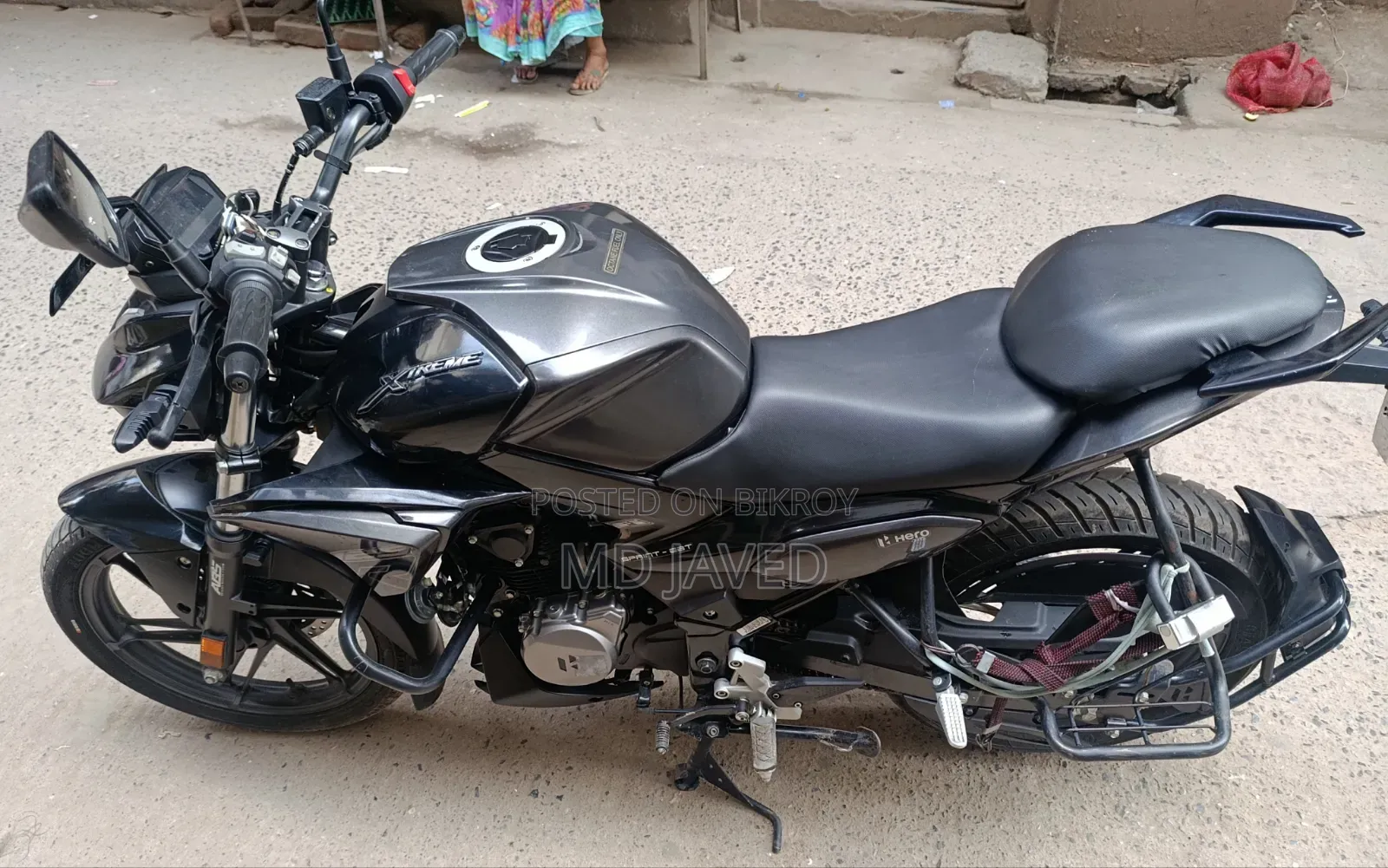 নিউ হিরো এক্সট্রিম ১২৫আর ২০২৫ ব্ল্যাক