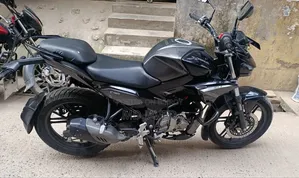 নিউ হিরো এক্সট্রিম ১২৫আর ২০২৫ ব্ল্যাক