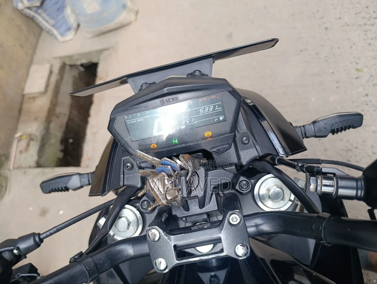 নিউ হিরো এক্সট্রিম ১২৫আর ২০২৫ ব্ল্যাক