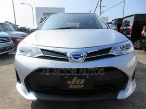 Toyota Corolla Fielder 1.5 Hybrid FWD 2021 Silver