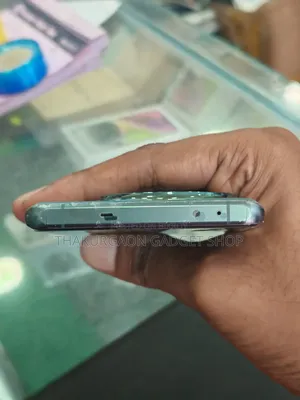 ওয়ানপ্লাস ১২ ২৫৬ জিবি ব্লু
