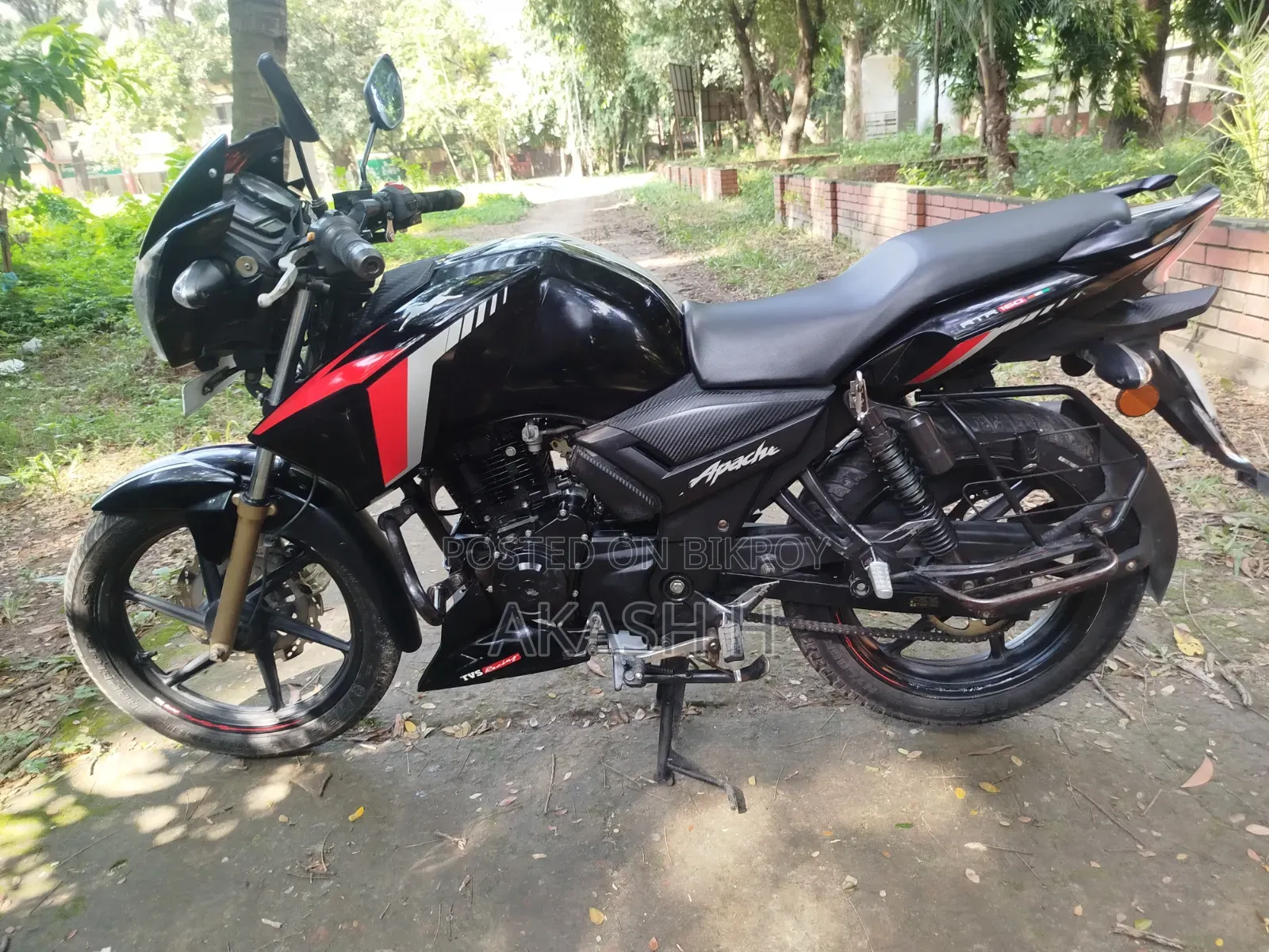 TVS Apache RTR 160 2V 2022 Black