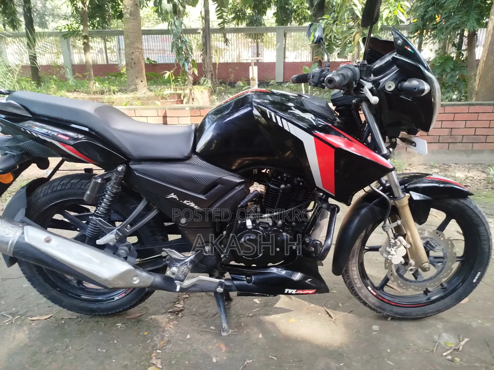 TVS Apache RTR 160 2V 2022 Black