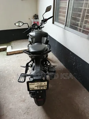 হিরো এক্সট্রিম ১২৫আর ২০২৫ ব্ল্যাক
