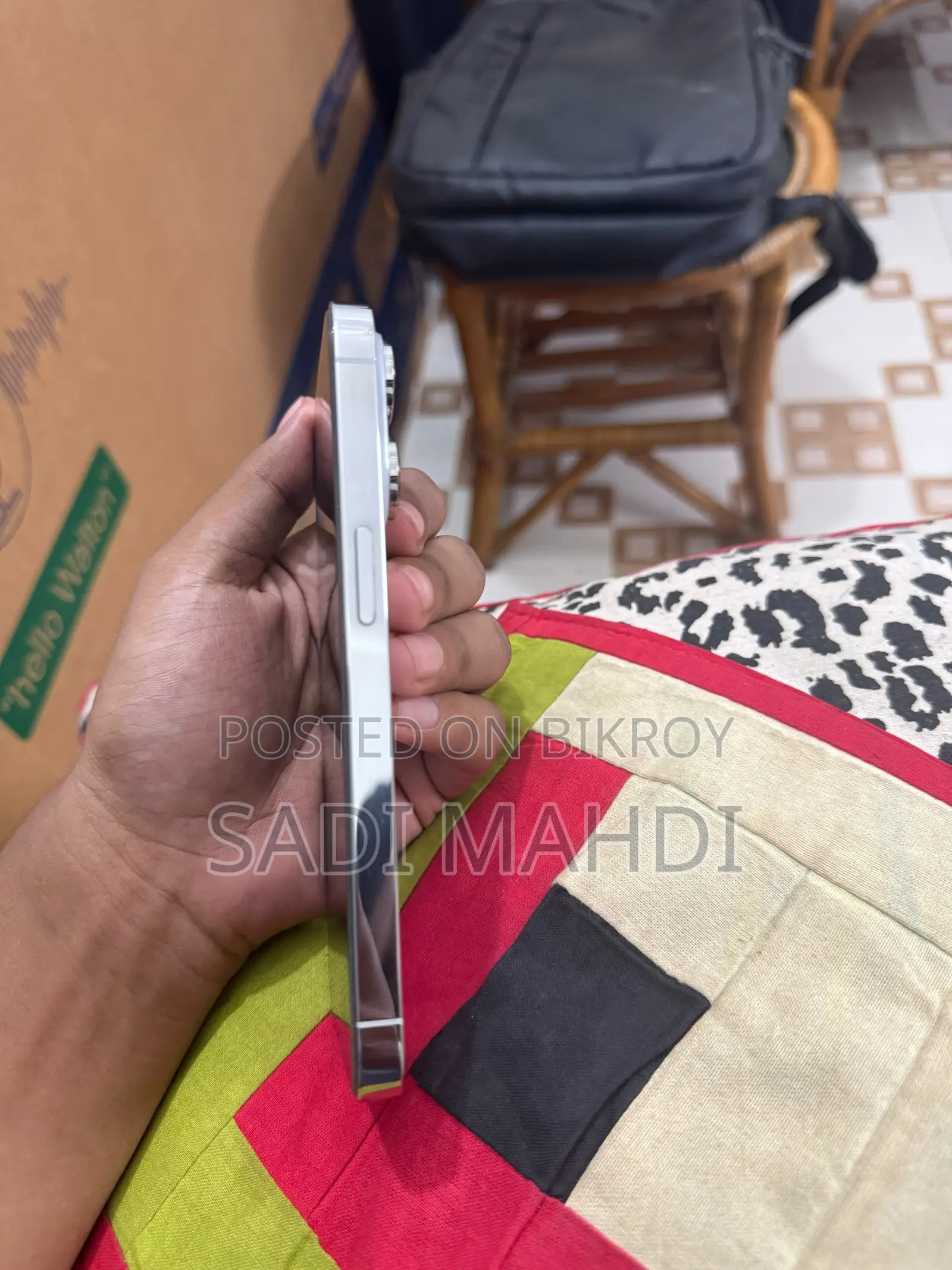 অ্যাপল আইফোন ১৪ প্রো ২৫৬ জিবি সাদা