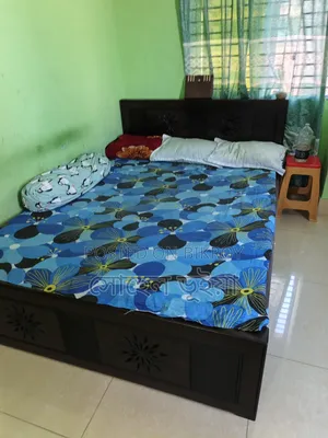 উডেন খাট চকলেট কালার