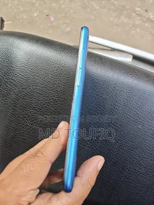 Realme 64 GB Blue