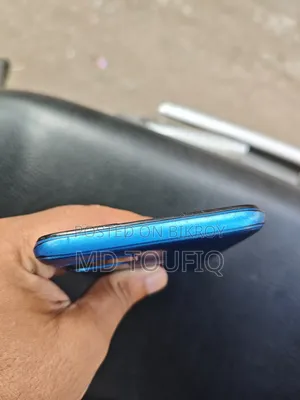 Realme 64 GB Blue