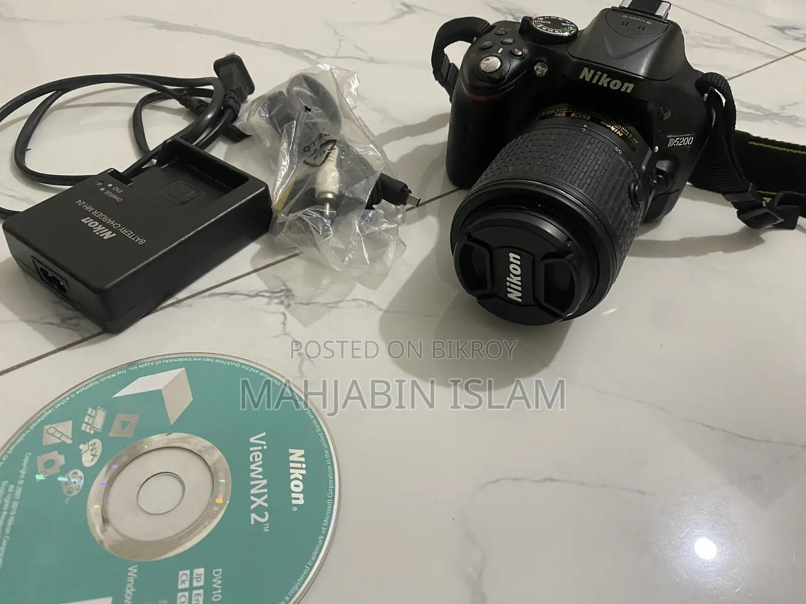 Nikon D5200 Camera With 18-55 Mm Zoom Lens