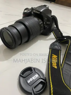 Nikon D5200 Camera With 18-55 Mm Zoom Lens