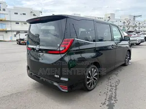 Toyota Noah 2023 Black