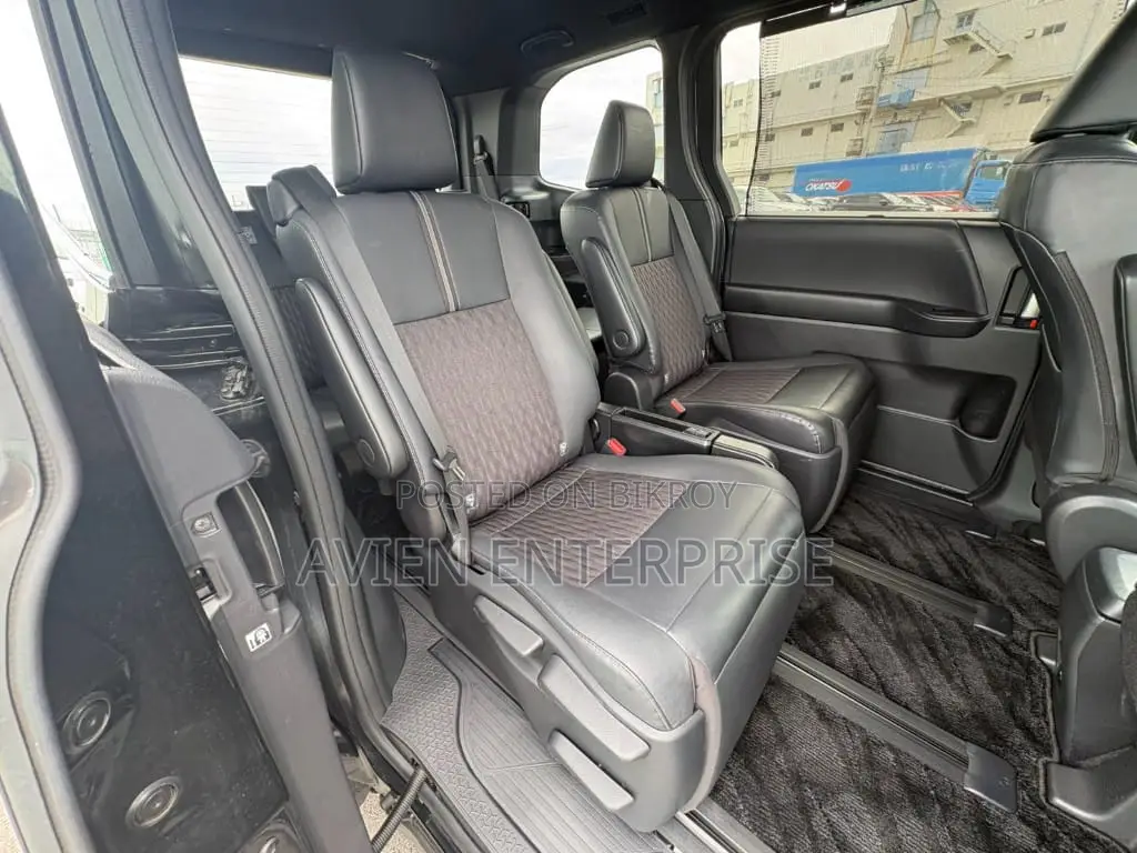 Toyota Noah 2023 Black