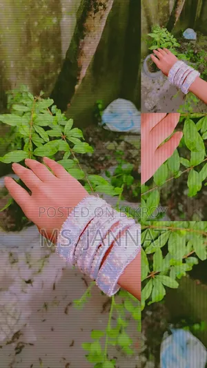 সুন্দর ডিজাইনের স্টাইলিশ চুড়ি সেট