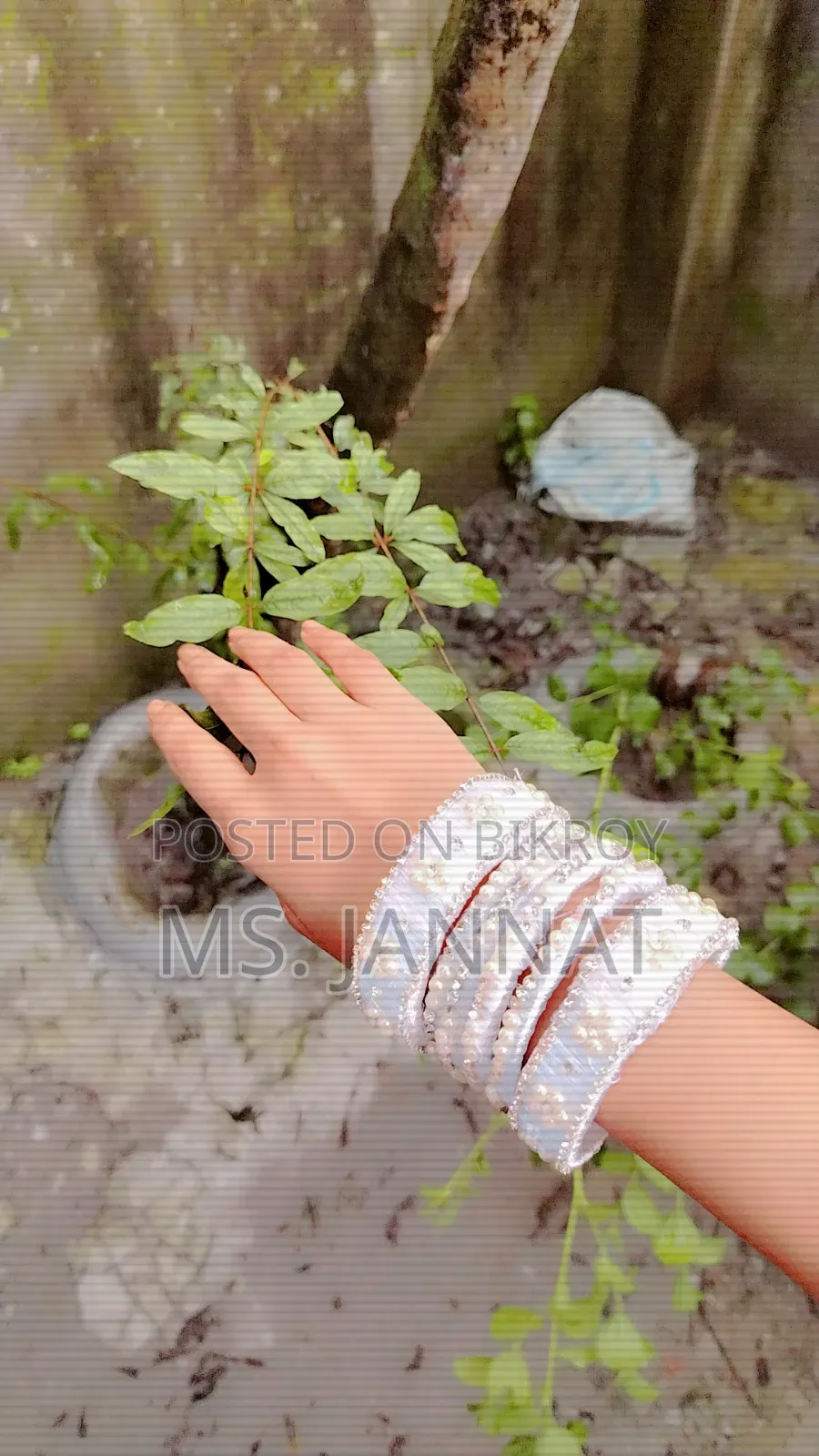 সুন্দর ডিজাইনের স্টাইলিশ চুড়ি সেট