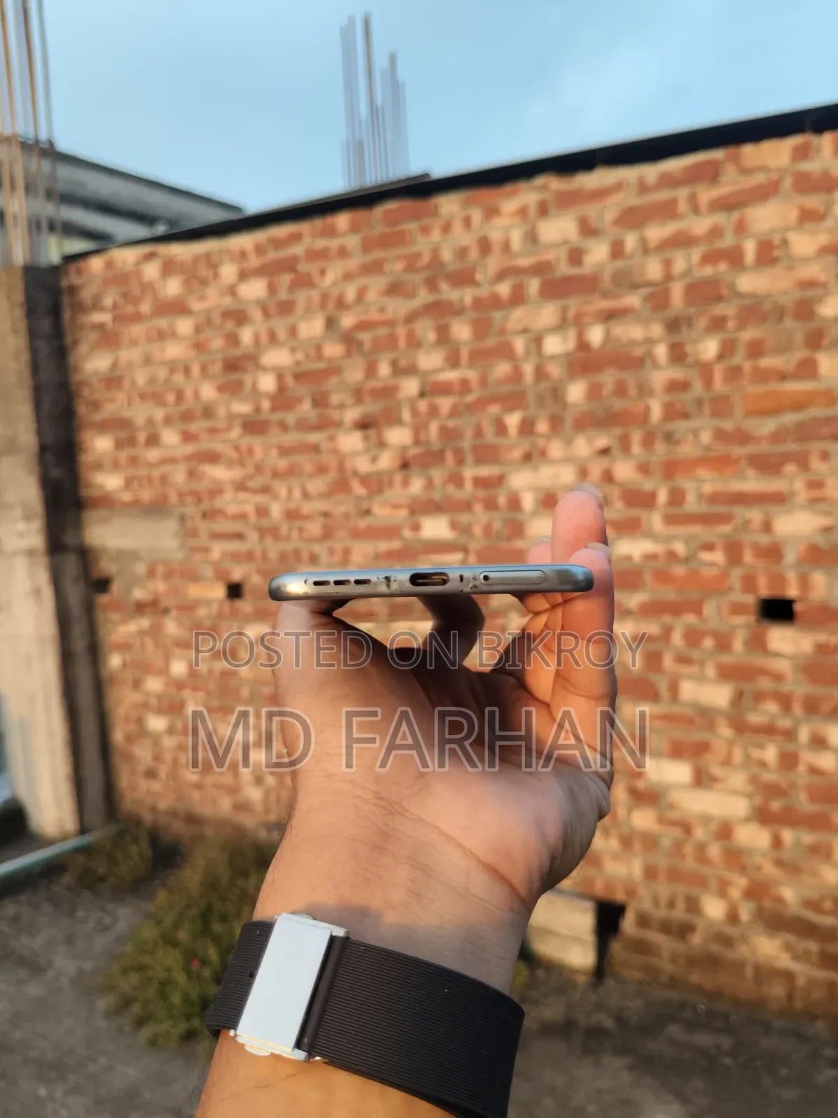 টেকনো স্পার্ক ৪০ প্রো+ ২৫৬ জিবি হোয়াইট