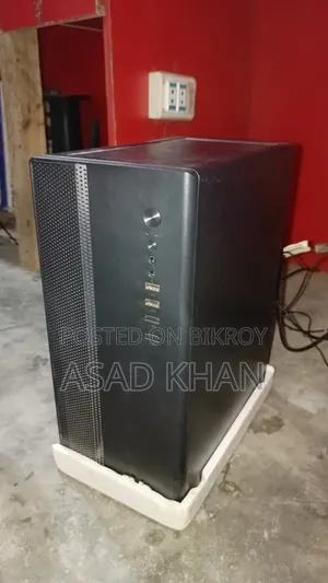 ডেস্কটপ কম্পিউটার ৪জিবি ইন্টেল কোর আই৩ এসএসএইচডি (হাইব্রিড) ৫০০জিবি