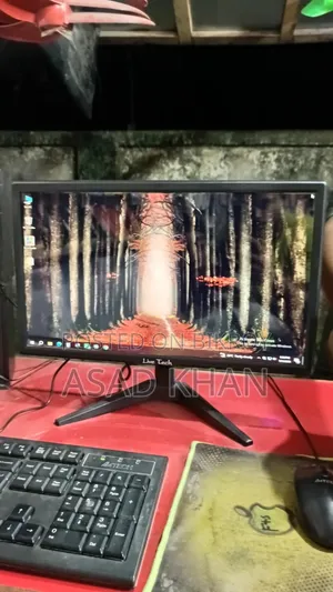 ডেস্কটপ কম্পিউটার ৪জিবি ইন্টেল কোর আই৩ এসএসএইচডি (হাইব্রিড) ৫০০জিবি