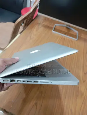 Laptop Apple MacBook Pro 2011 8GB Intel Core i5 SSD 256GB