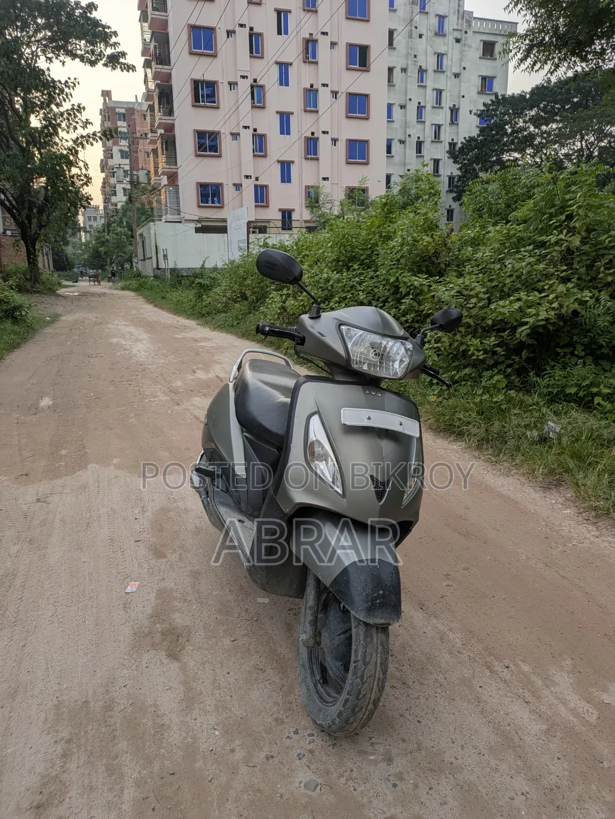টিভিএস জুপিটার ২০১৮ গ্রে