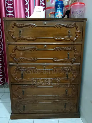 কাঠের ওয়ার্ডরোব বিক্রি হবে