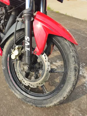 টিভিএস আপাচি আরটিআর ১৬০ ৪ভি ২০২১ লাল