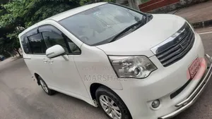 নোহা ২০১২ ভালো অবস্থায়