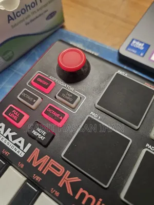 Akai Professional MPK Mini MK3 (Intl. Import)