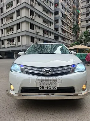 টয়োটা অ্যাক্সিও ২০১৩ পার্ল