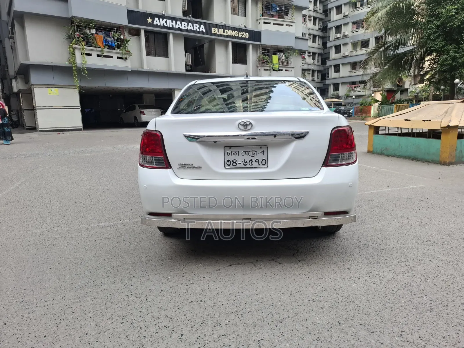 টয়োটা অ্যাক্সিও ২০১৩ পার্ল